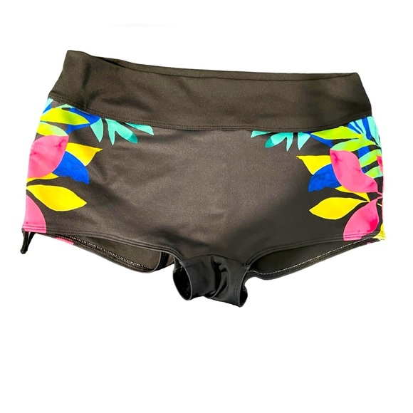 Victoria’s Secret PINK active sport shorts - Picture 4 of 7